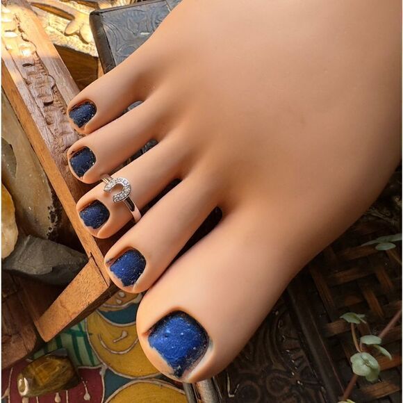 Horse Shoe CZ Sterling Silver Toe Ring - Picture 2 of 4